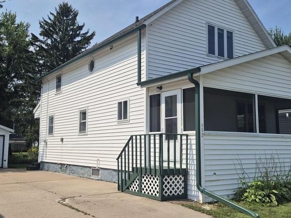 112 W GRANT STREET, Marshfield, WI 54449