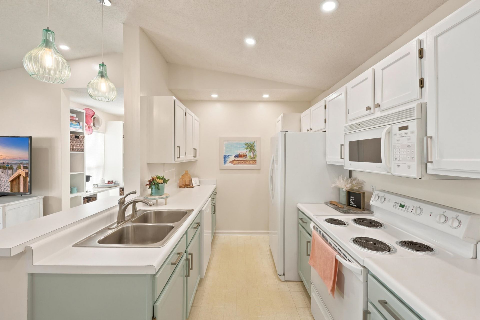 8550 Hopkins Circle Photo 8