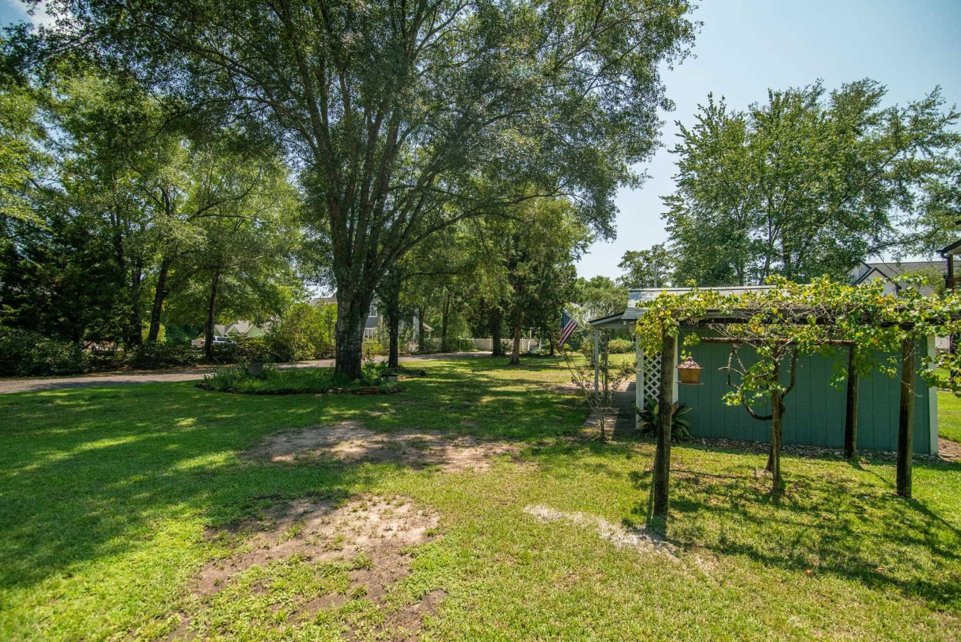 745 Francis Marion Dr. Photo 36