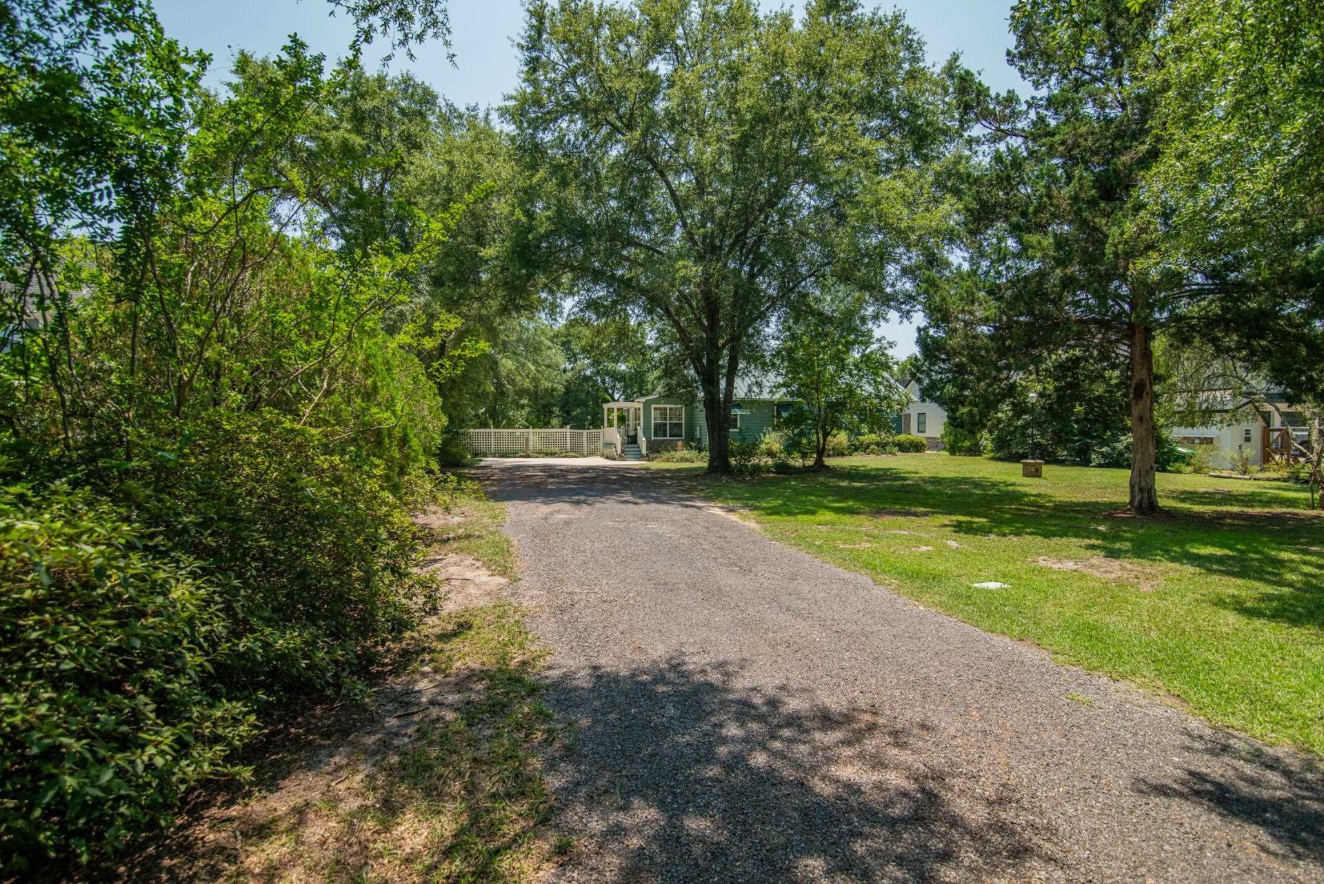 745 Francis Marion Dr. Photo 39