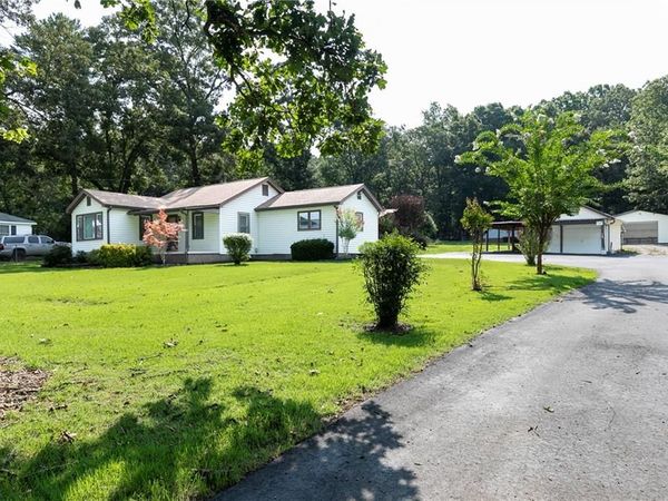 3186 Highway 411 NE, White, GA 30184
