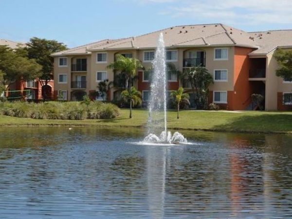 4163 N HAVERHILL Road, Unit 1215, West Palm Beach, FL 33417