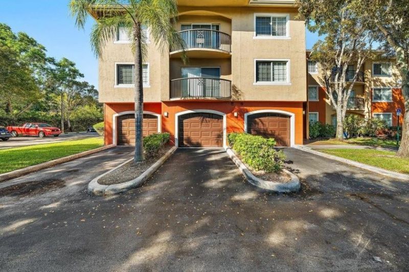 4163 N Haverhill Road, Unit 1215, West Palm Beach, FL 33417 Photo