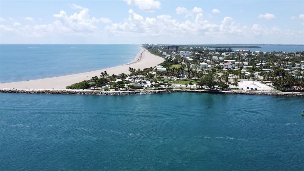 321 S Ocean Drive, Fort Pierce, FL 34949 Photo