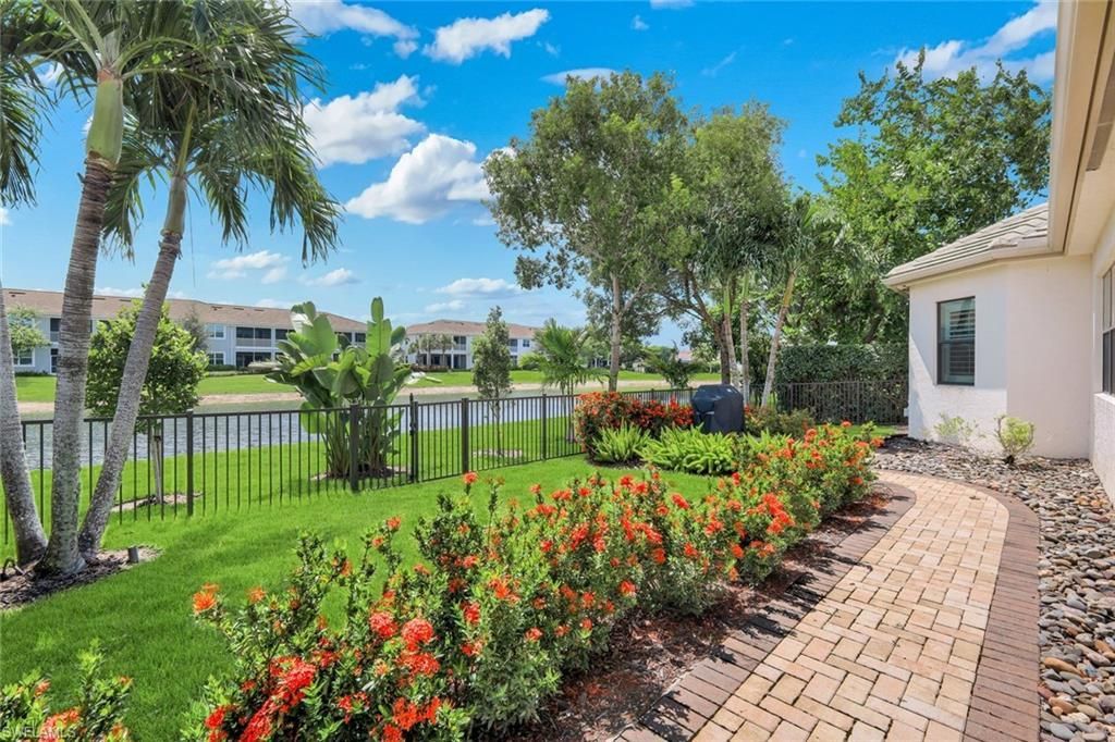 9458 Greenleigh Ct, Naples, FL 34120 Photo
