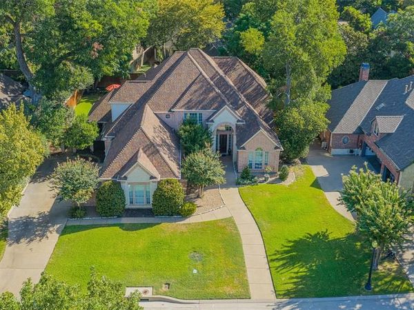 4212 Riverhollow Drive, Fort Worth, TX 76116