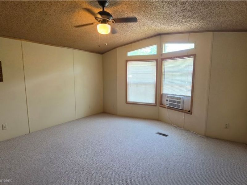17748 Rock Creek Road, Unit 74, Thompson, OH 44086 Photo 13