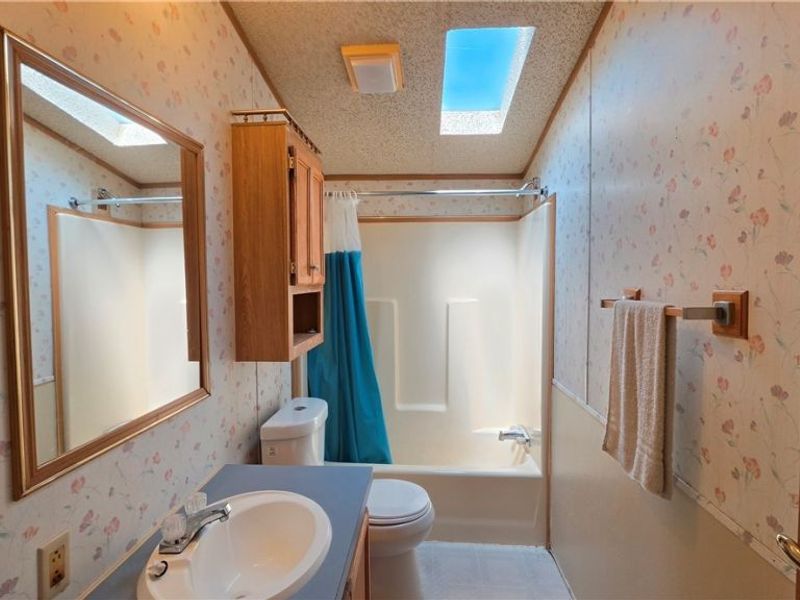 17748 Rock Creek Road, Unit 74, Thompson, OH 44086 Photo 15