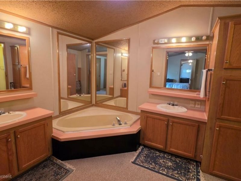 17748 Rock Creek Road, Unit 74, Thompson, OH 44086 Photo 19