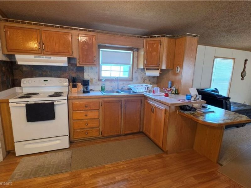 17748 Rock Creek Road, Unit 74, Thompson, OH 44086 Photo 9