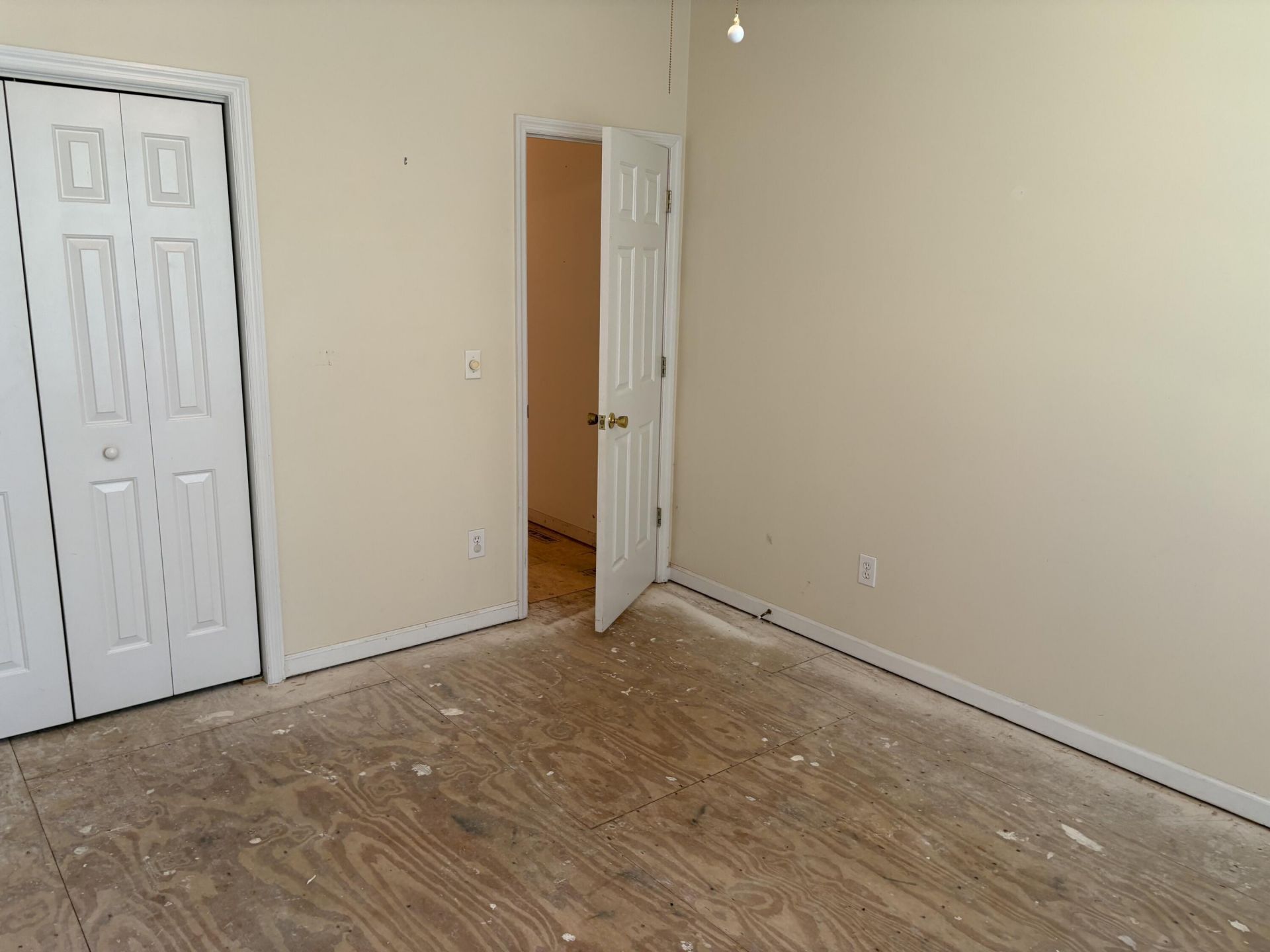 2744 Waterpointe Circle Photo 15