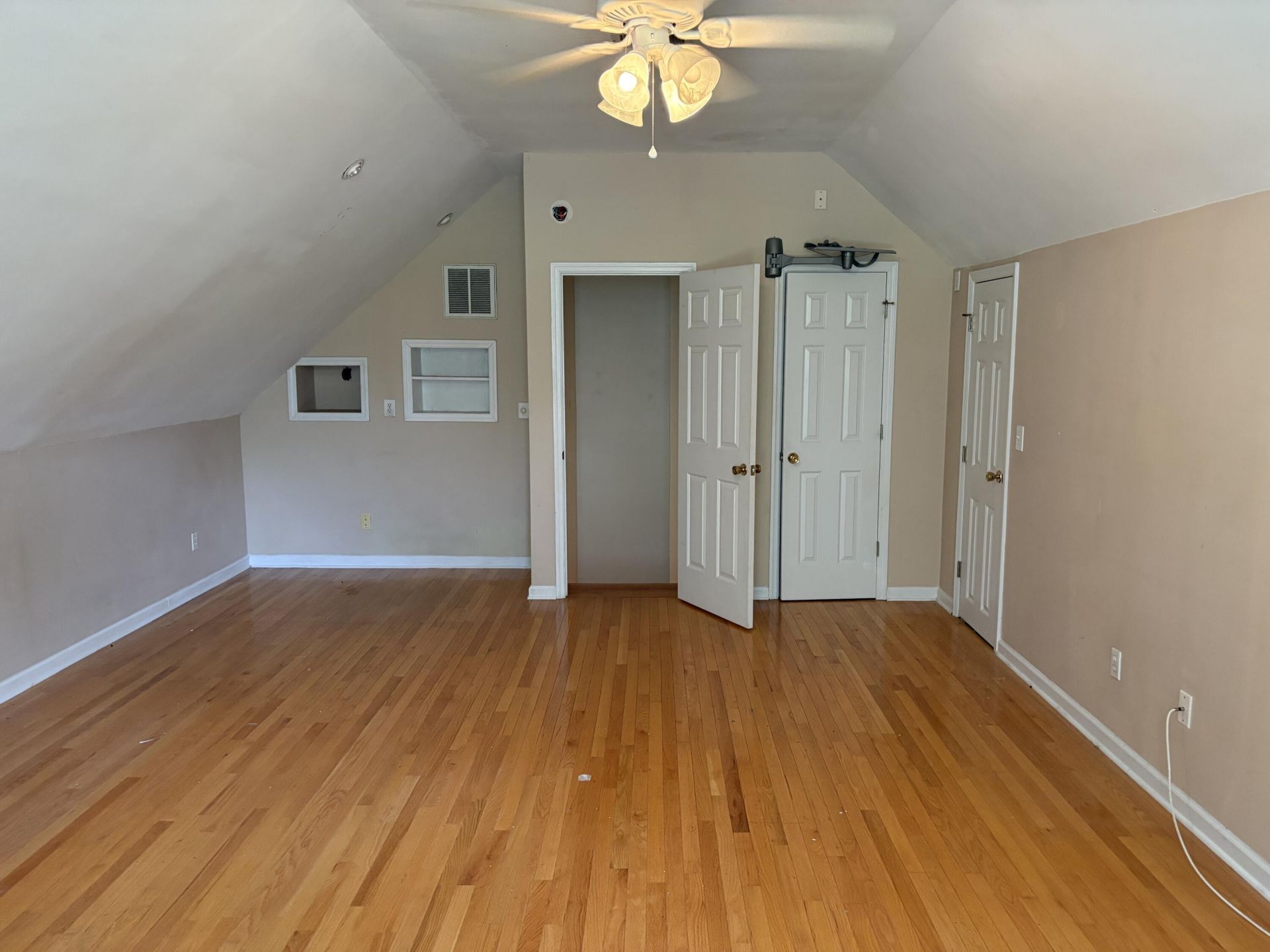 2744 Waterpointe Circle Photo 18