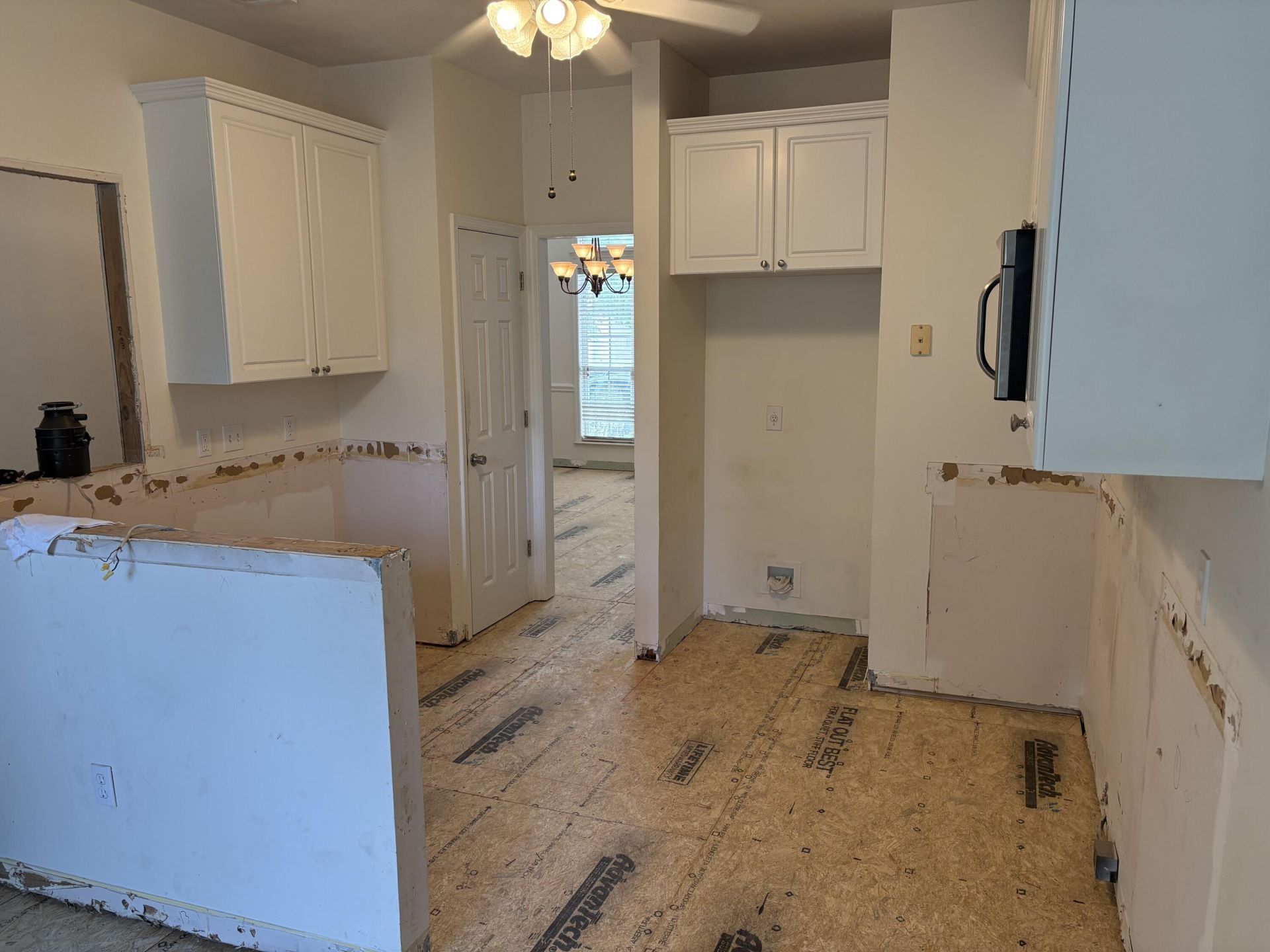2744 Waterpointe Circle Photo 6
