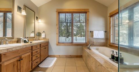 12622 Lookout Loop, Unit #F44-24, Truckee, CA 96161 Photo
