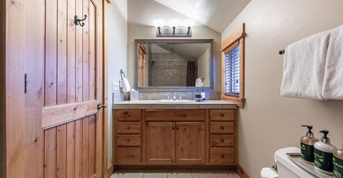12622 Lookout Loop, Unit #F44-24, Truckee, CA 96161 Photo