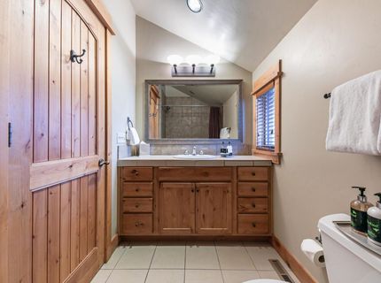 12622 Lookout Loop, Unit #F44-24, Truckee, CA 96161 Photo