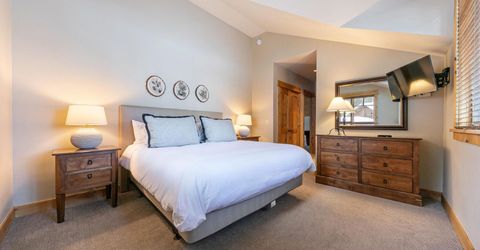 12622 Lookout Loop, Unit #F44-24, Truckee, CA 96161 Photo