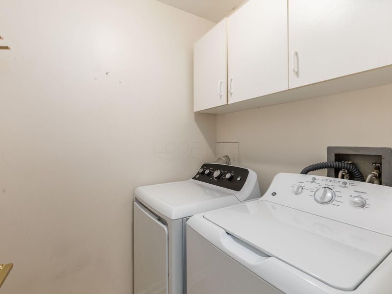 2850 Chateau Circle, Unit 89, Upper Arlington, OH 43221 Photo 14