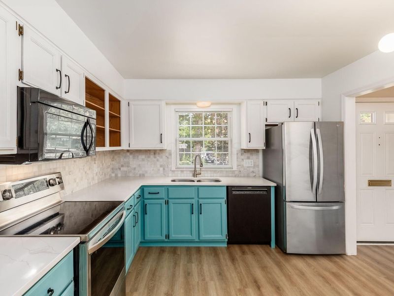 2850 Chateau Circle, Unit 89, Upper Arlington, OH 43221 Photo 7