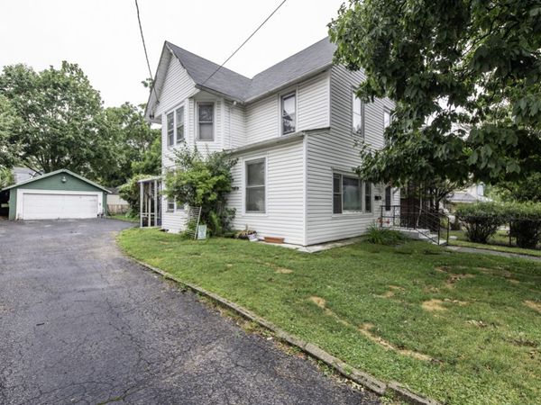 224 S Lincoln Avenue , Waukegan, IL 60085