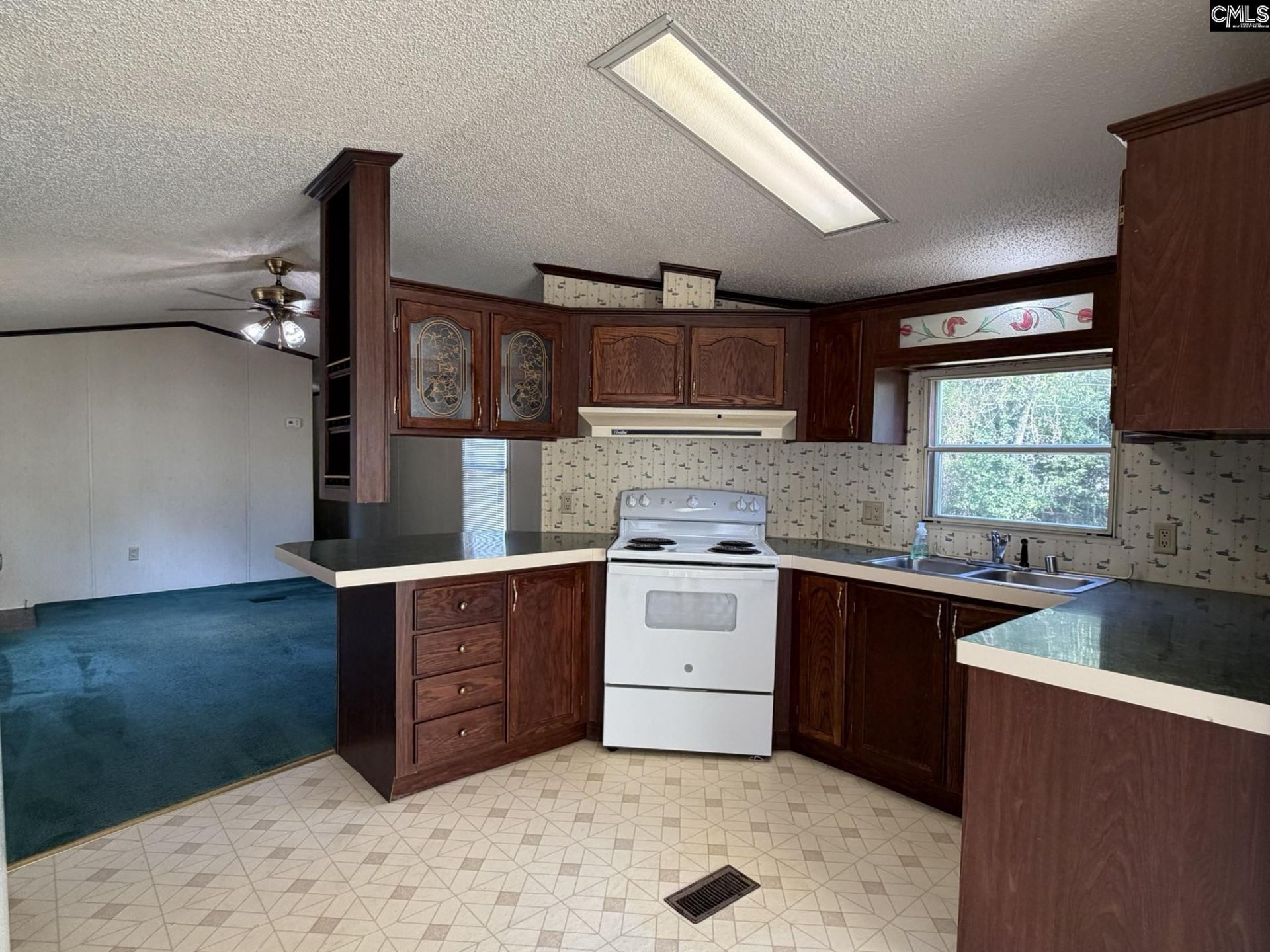 536 Bowman Avenue  Photo 16