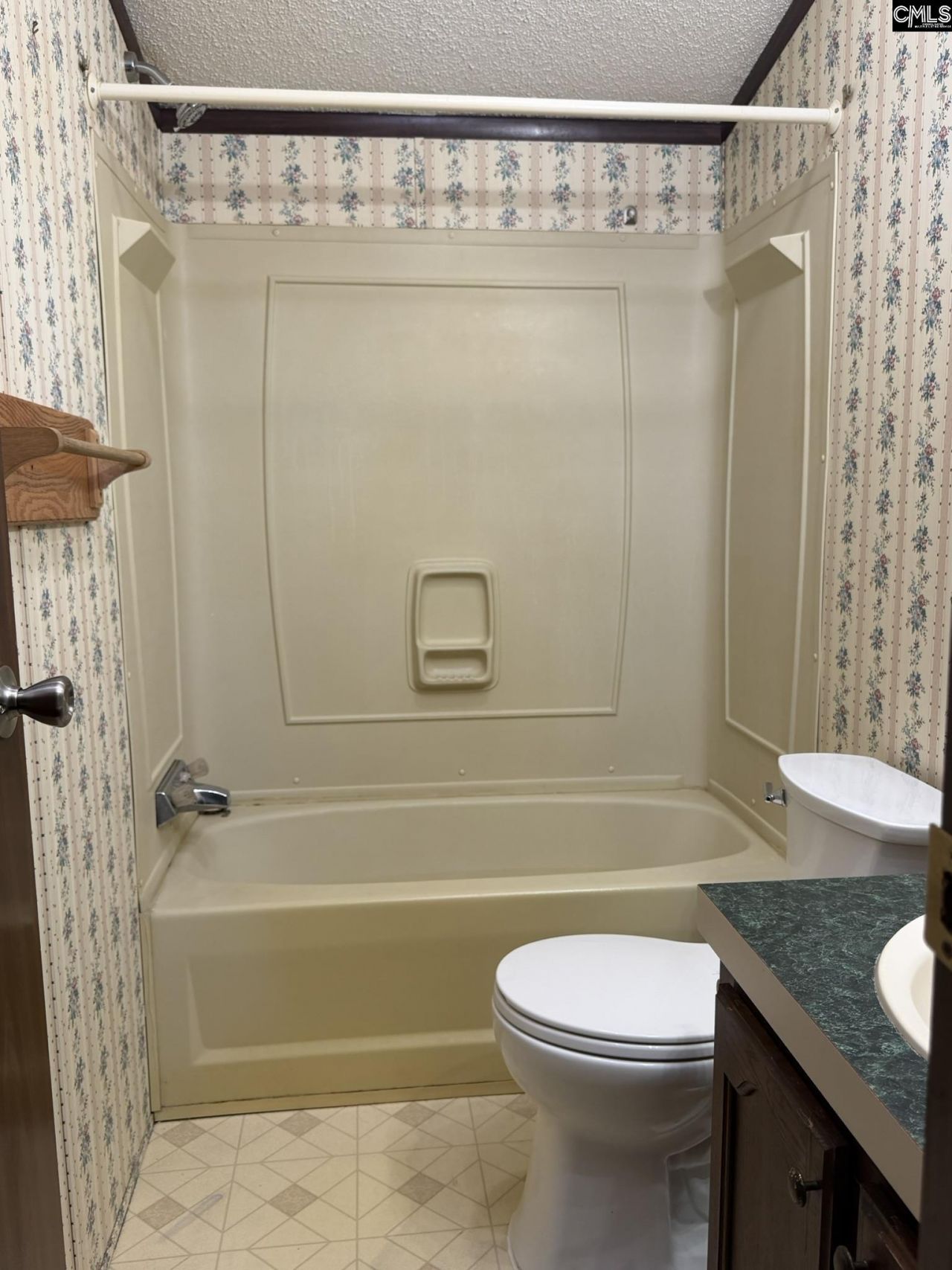 536 Bowman Avenue  Photo 33