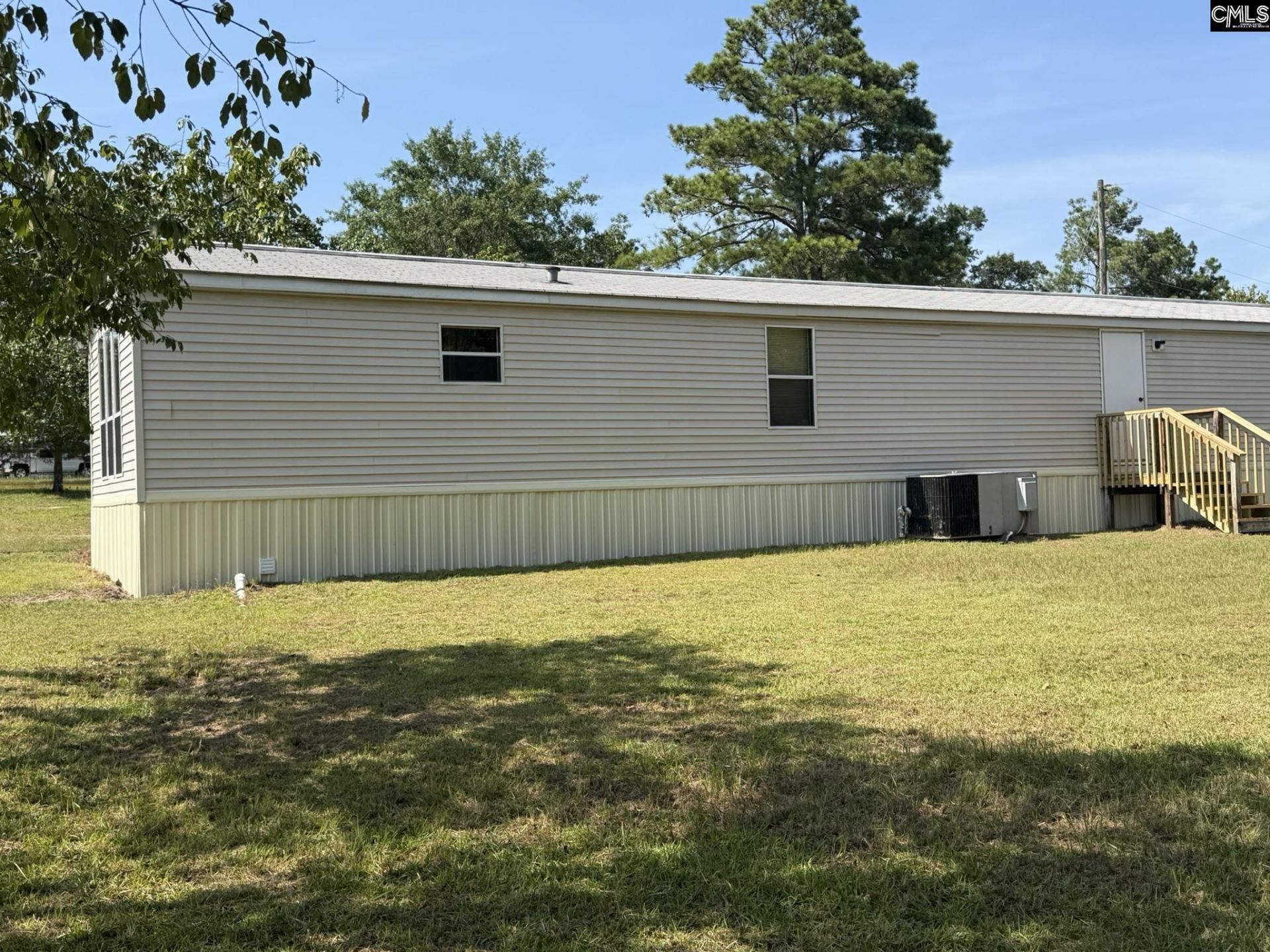 536 Bowman Avenue  Photo 6