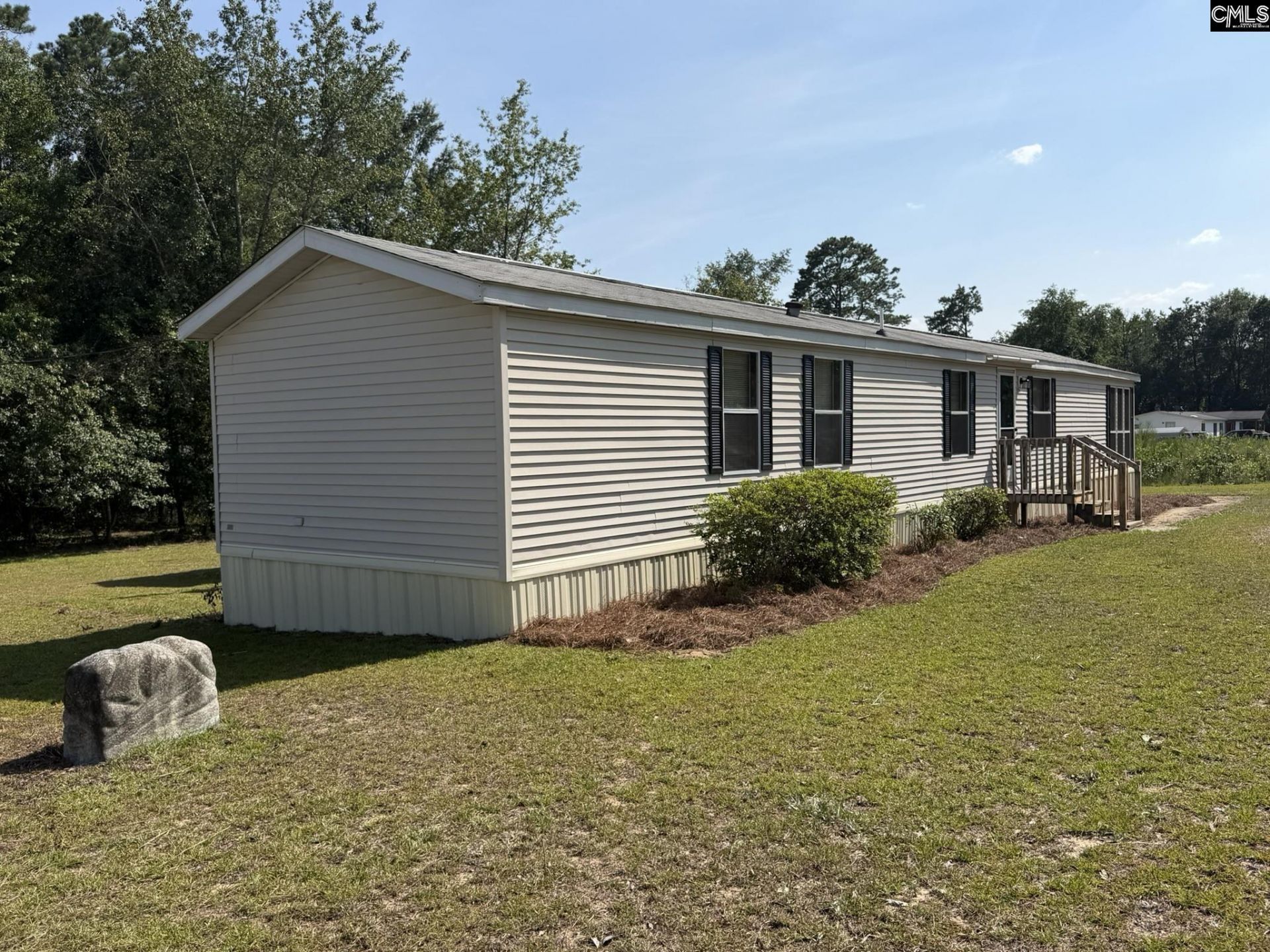 536 Bowman Avenue  Photo 9