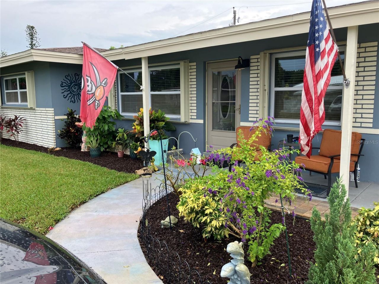 968 62nd Place S, Saint Petersburg, FL 33705 Photo