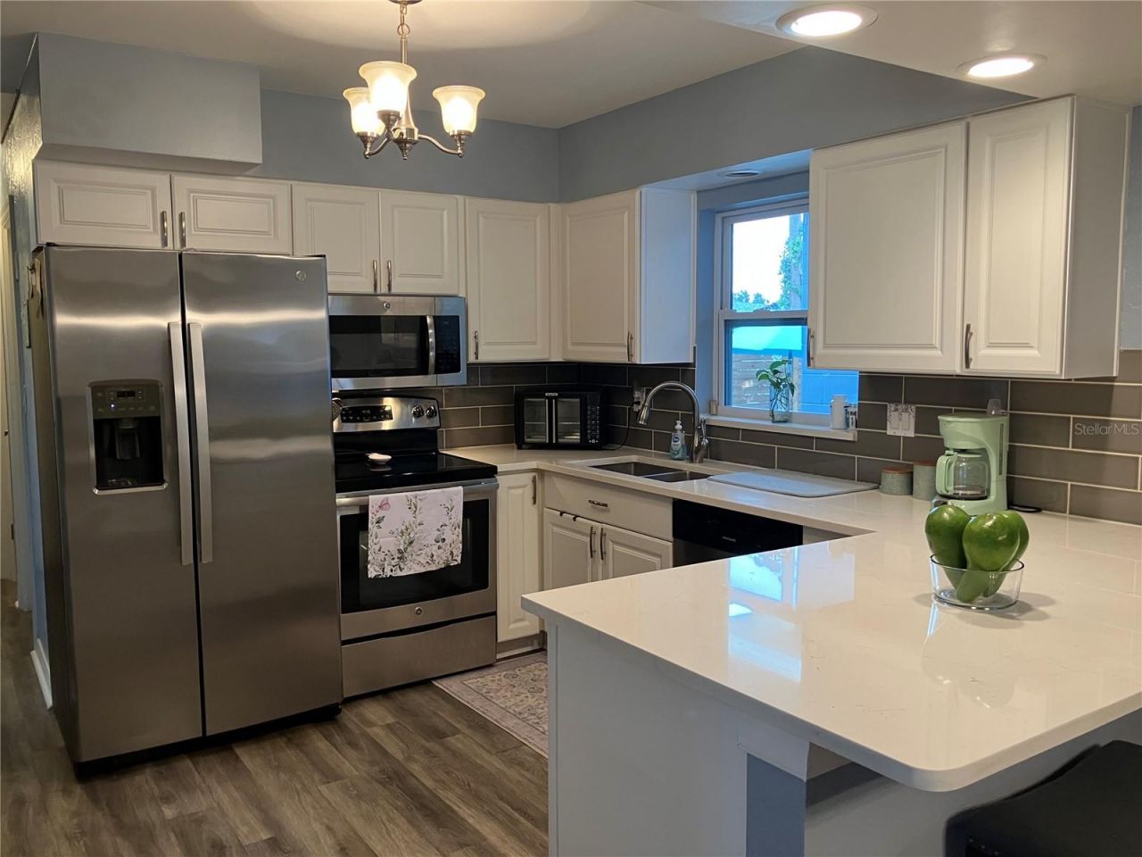 968 62nd Place S, Saint Petersburg, FL 33705 Photo