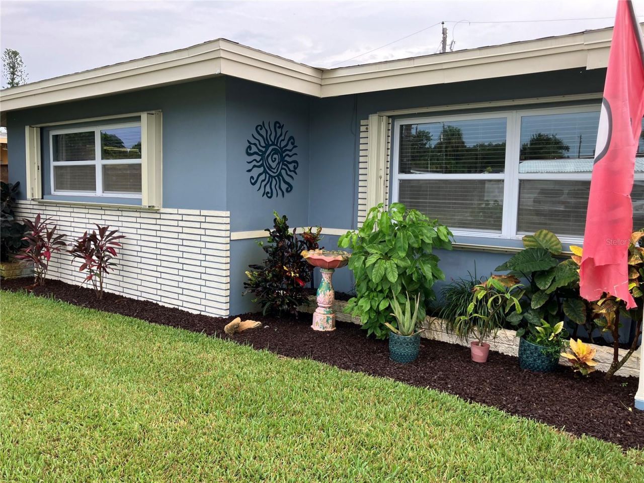 968 62nd Place S, Saint Petersburg, FL 33705 Photo