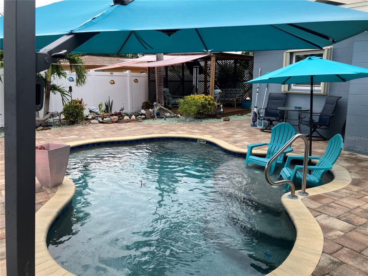 968 62nd Place S, Saint Petersburg, FL 33705 Photo