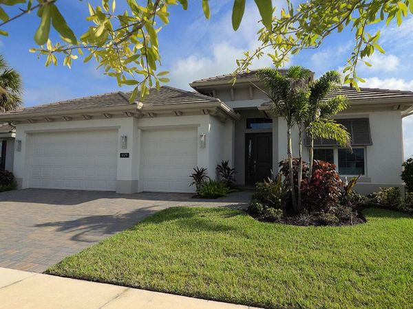 9379 SW Pinnacle Place N, Port St. Lucie, FL 34987