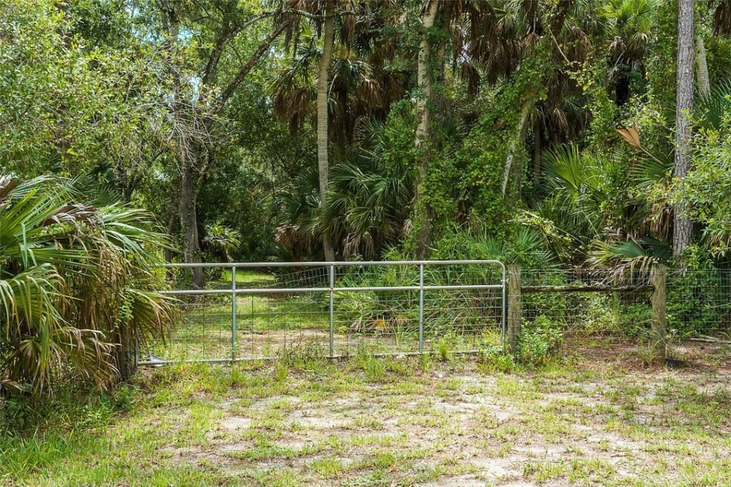 5782 Russakis Road, Fort Pierce, FL 34951 Photo