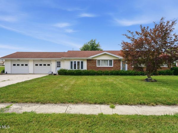 205 Beechwood Drive , Tiffin, OH 44883