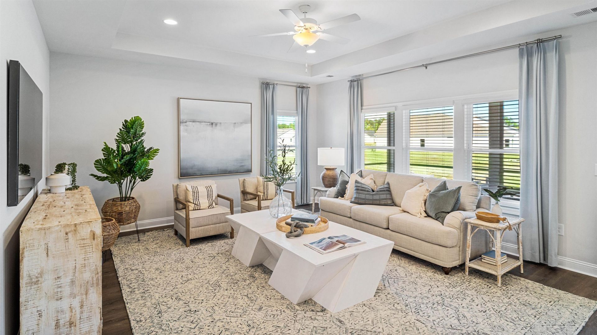 141 Furnies Place Photo 5