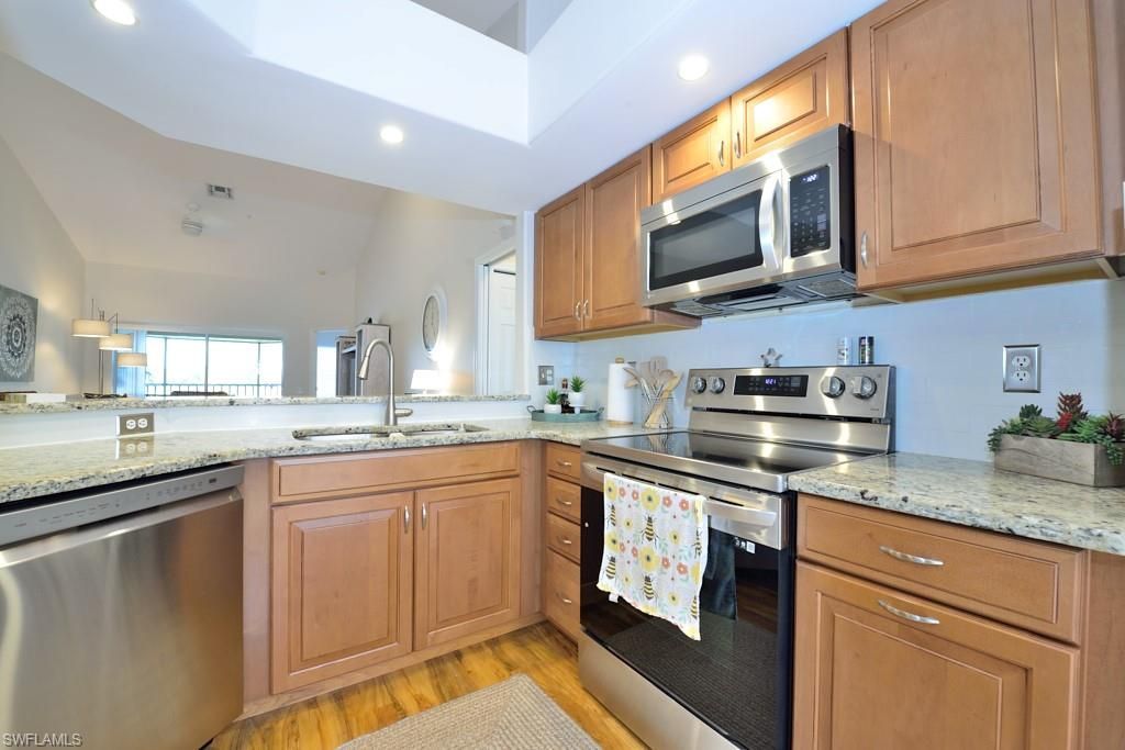 13050 Amberley Ct , Unit 708, Bonita Springs, FL 34135 Photo