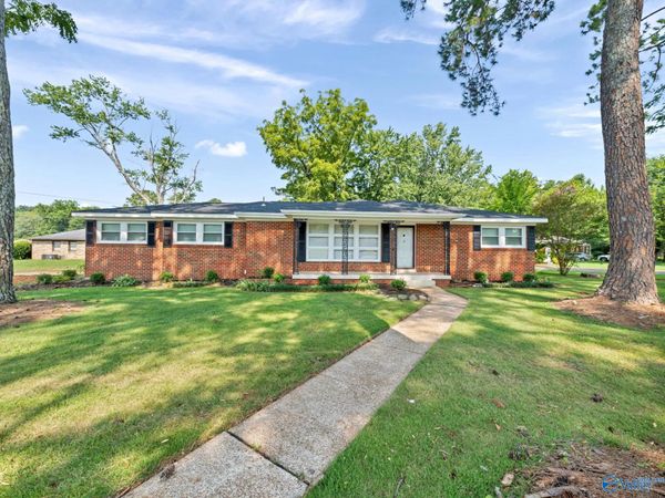 2222 Lynn Road NW, Huntsville, AL 35810