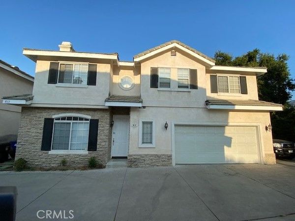 813 W Walnut , Monrovia, CA 91016
