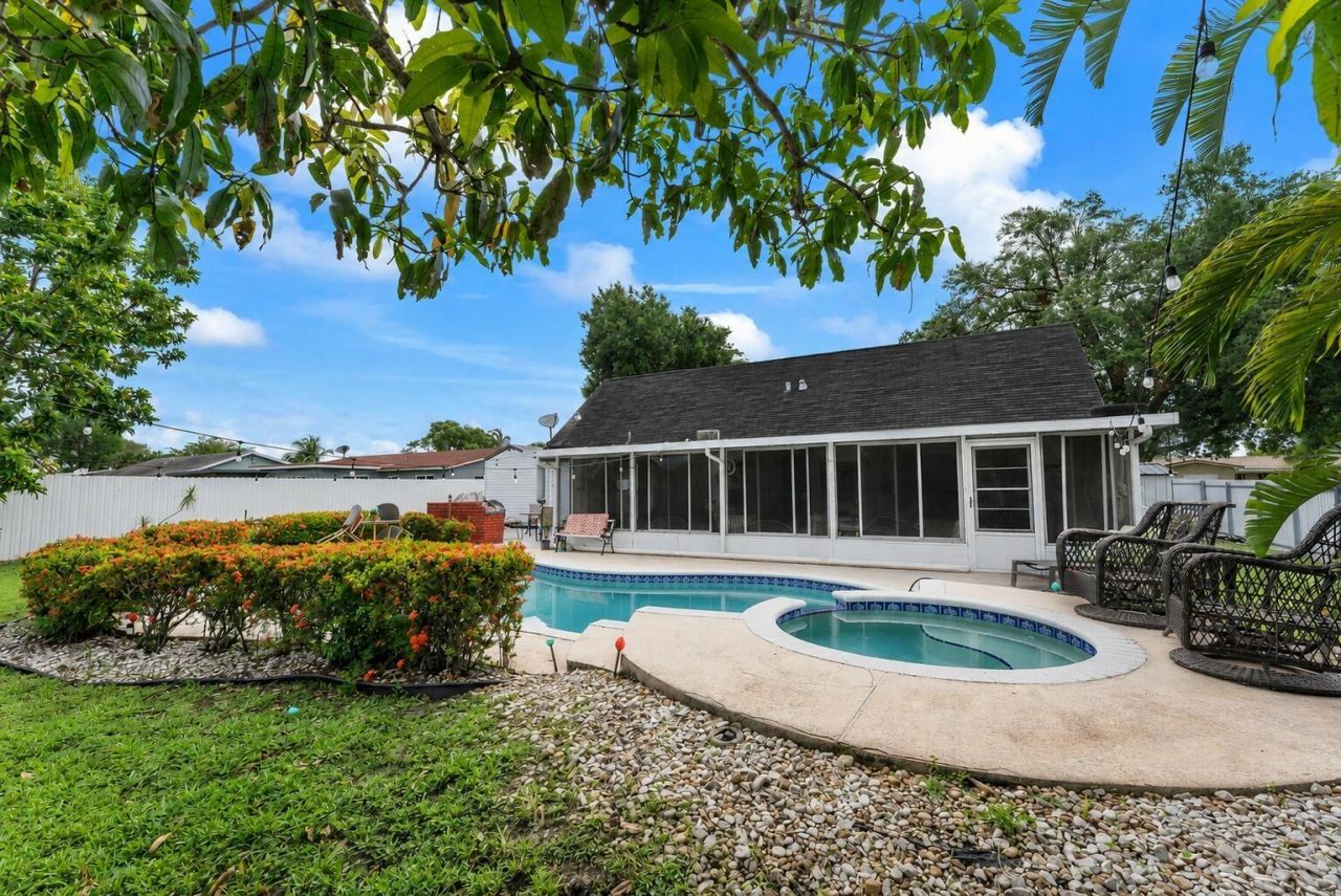 400 NW 98th Avenue, Pembroke Pines, FL 33024 Photo