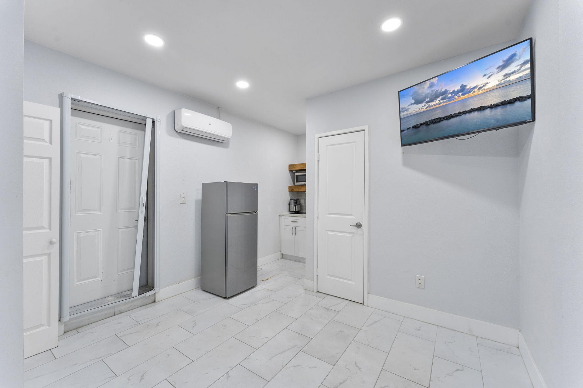400 NW 98th Avenue, Pembroke Pines, FL 33024 Photo