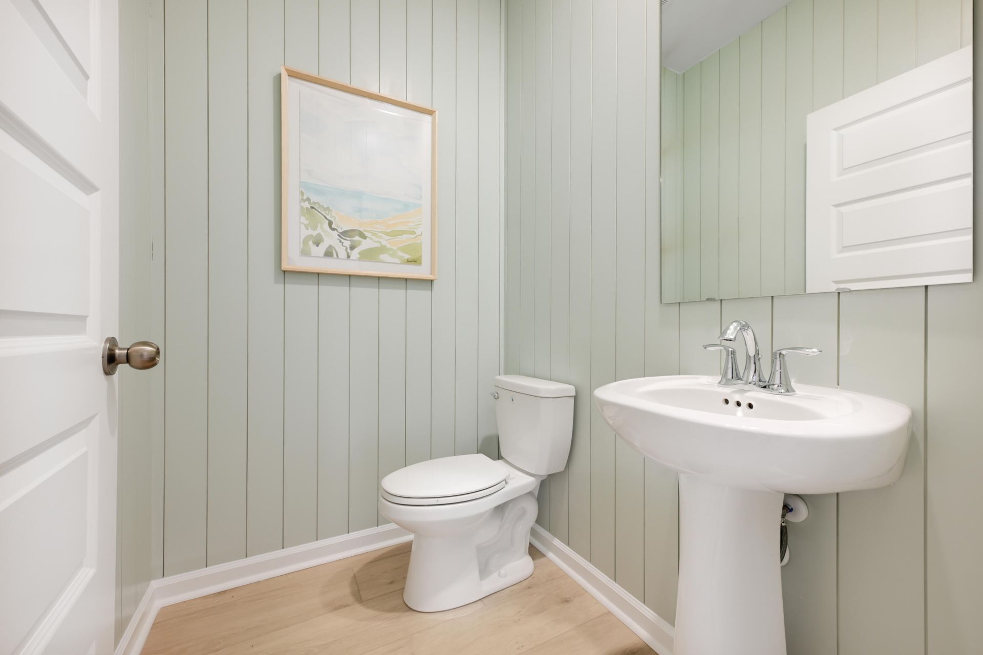 168 Ireland Drive Photo 11
