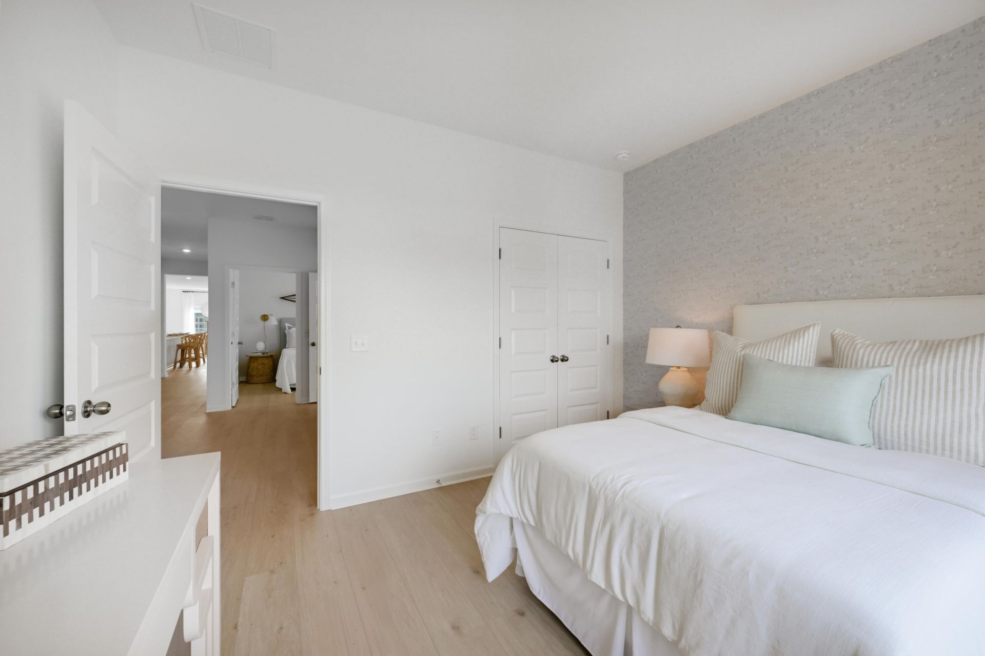 168 Ireland Drive Photo 21