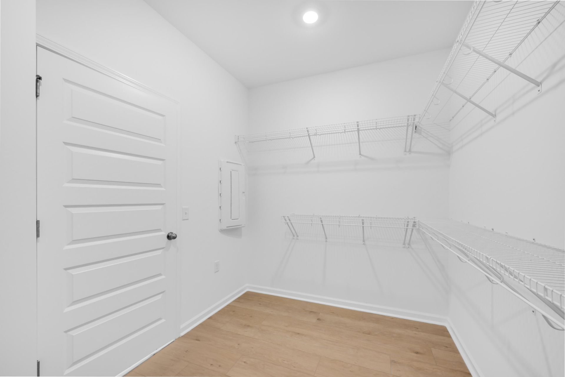 168 Ireland Drive Photo 22