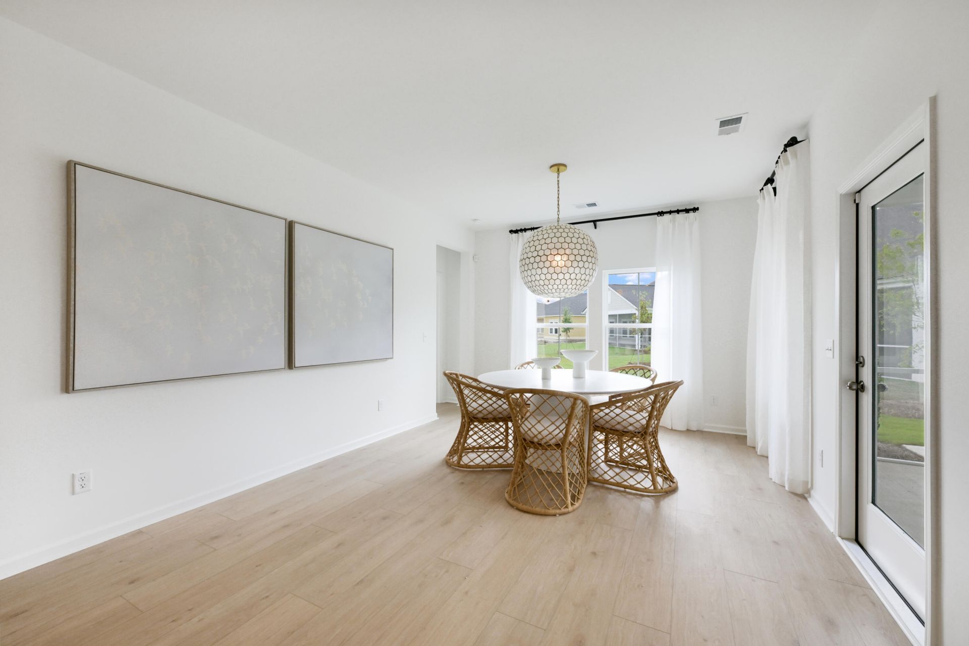 168 Ireland Drive Photo 8