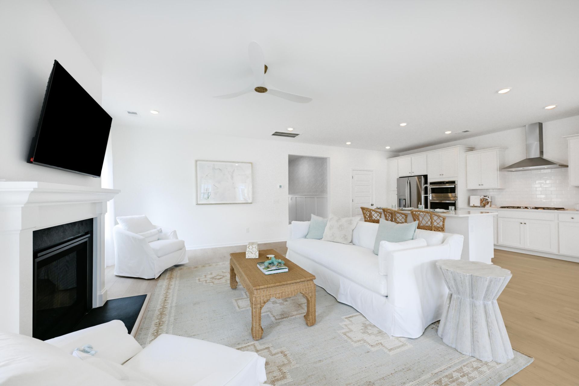 168 Ireland Drive Photo 9