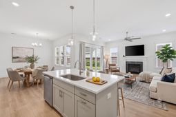 601 Blueway Avenue photo 4