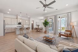 601 Blueway Avenue photo 4