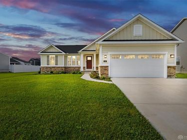 168 E Chapel Drive, Troy, OH 45373