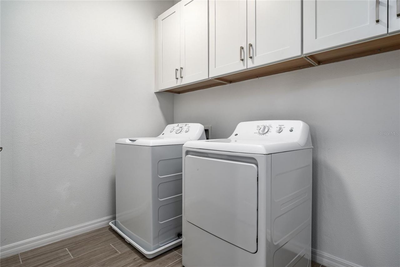 254 Via Anina Drive, Sarasota, FL 34243 Photo